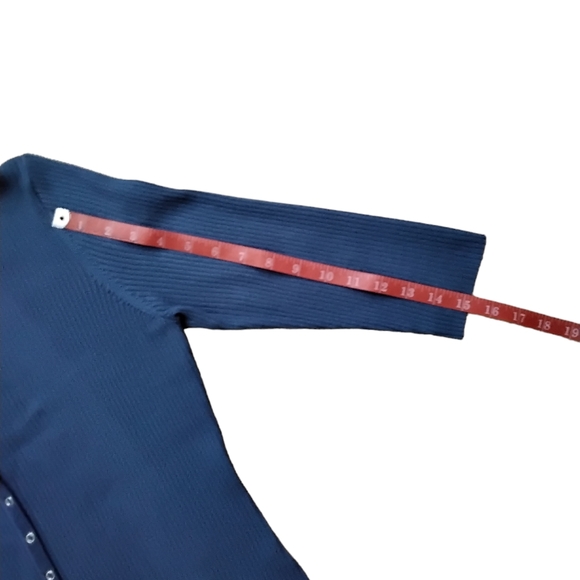 August Silk Vintage Cardigan - Picture 4 of 5